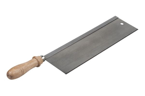 7379